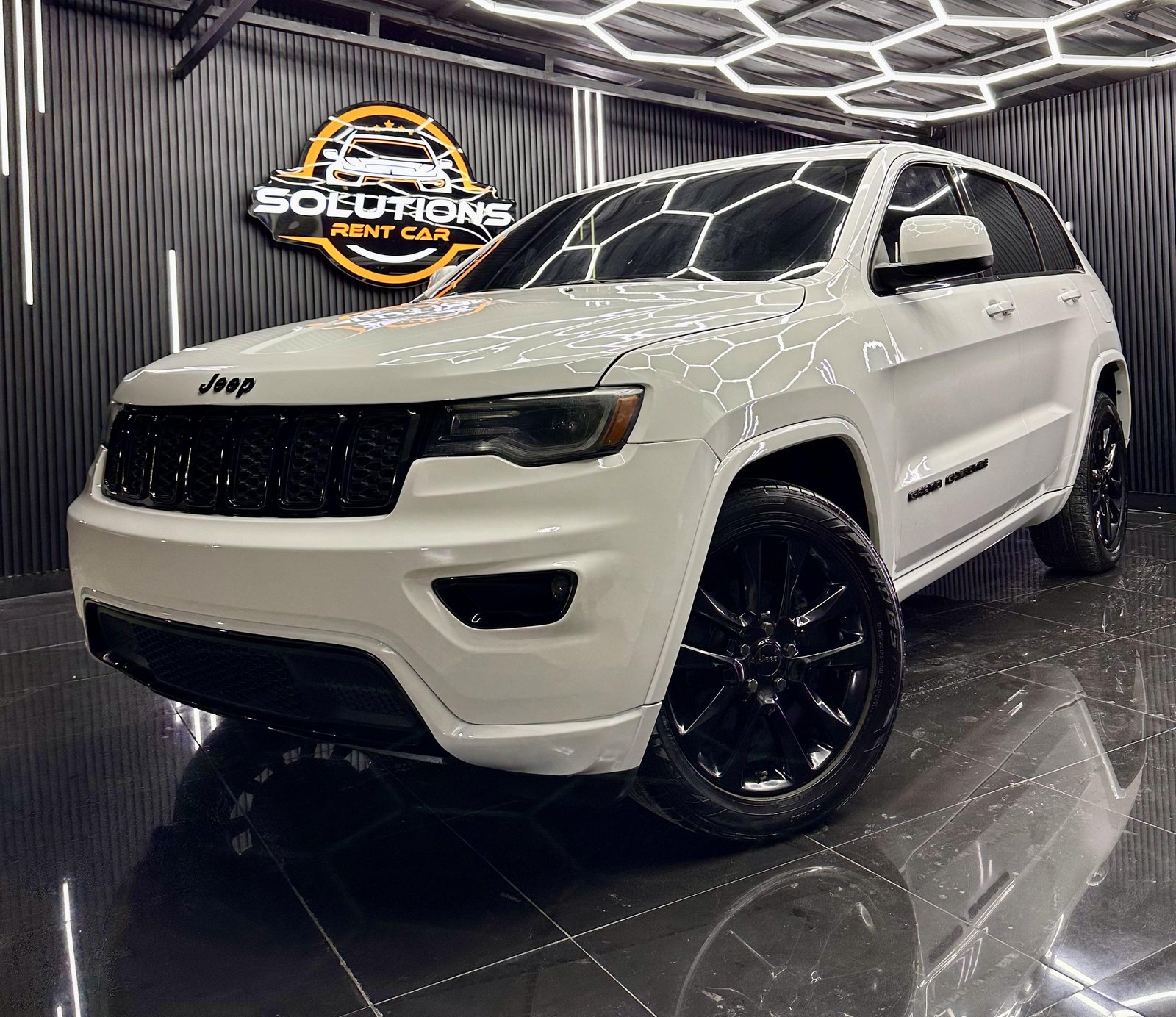 GRAND CHEROKEE
